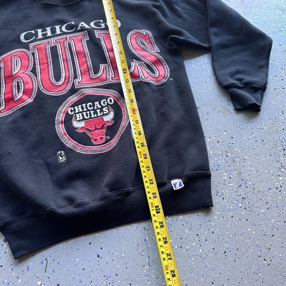 Vintage 90s Russell Athletic Bulls NBA Crewneck M/S Black Chopped Collar - Picture 7 of 8